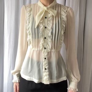 💛Vintage // Sheer Ruffle Blouse💛